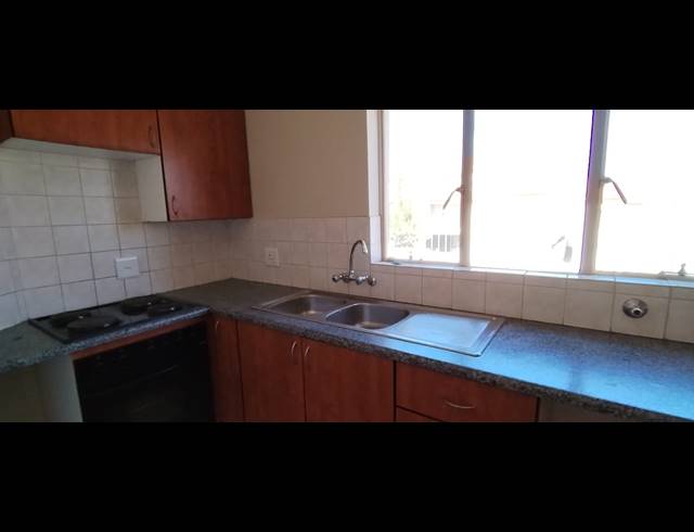 2 BEDROOM APARTMENT TO LET IN COUNTRY VIEW